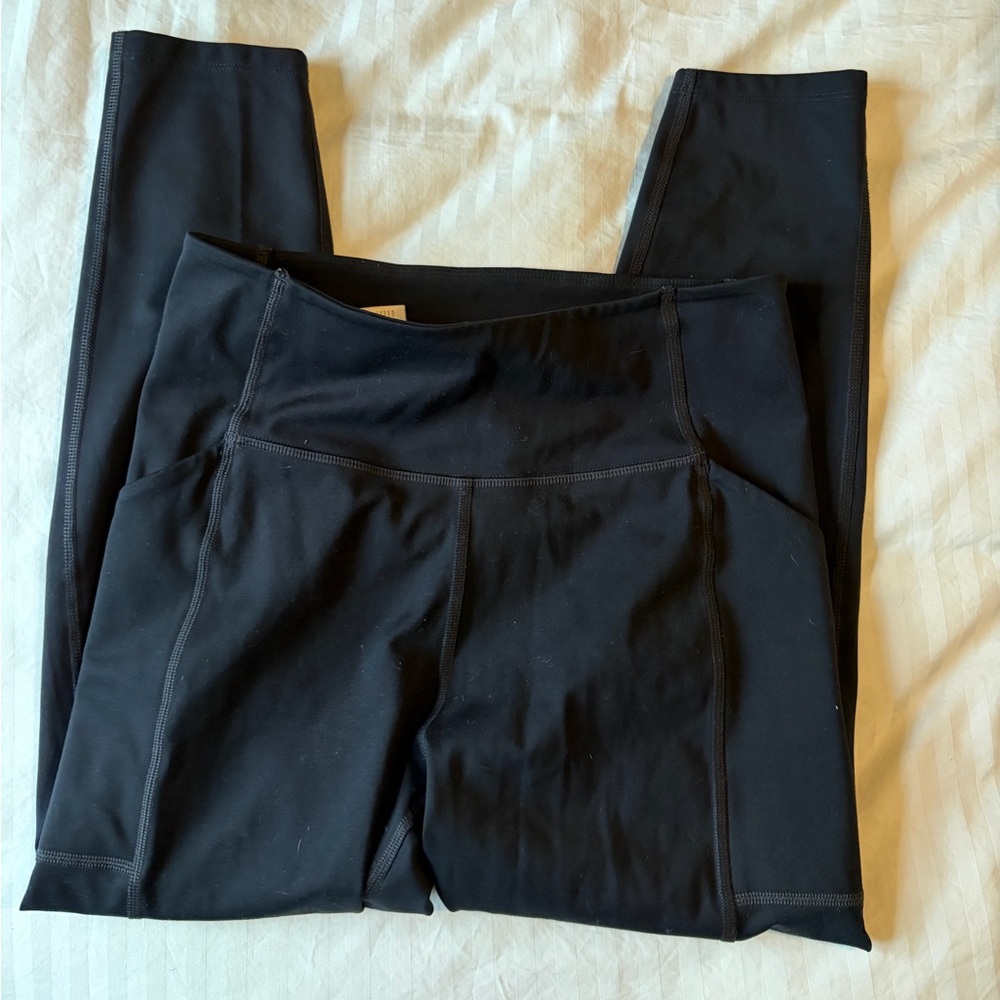 Girlfriend Collective Compressive Black Leggings with Pockets